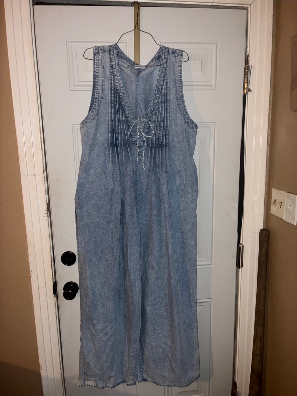 Sleeveless Light Blue Denim Maxi Dress with Pintuck Front